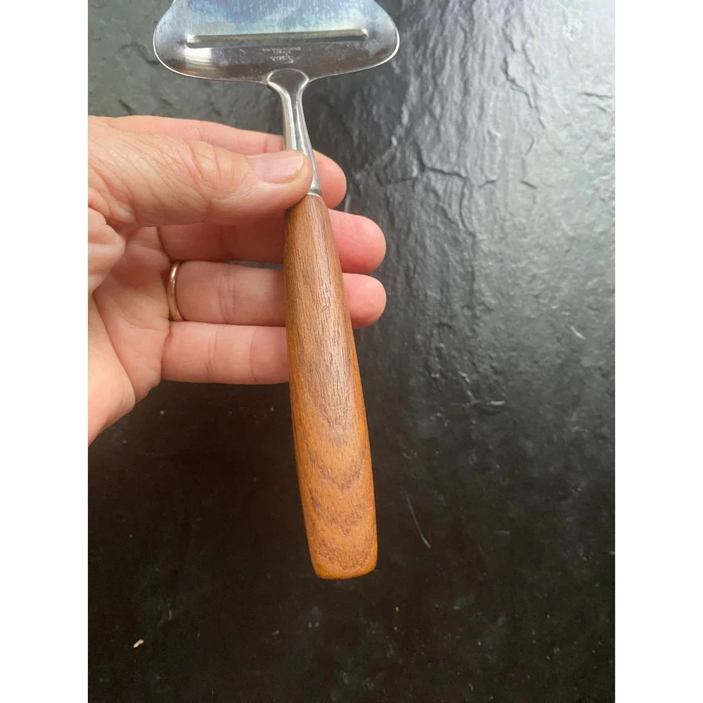 Spur Norway Wood Handle 18/8 Stainless‎ Steel Cheese Planer